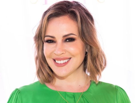 Alyssa Milano in Bathing Suit Shares a Rare Selfie