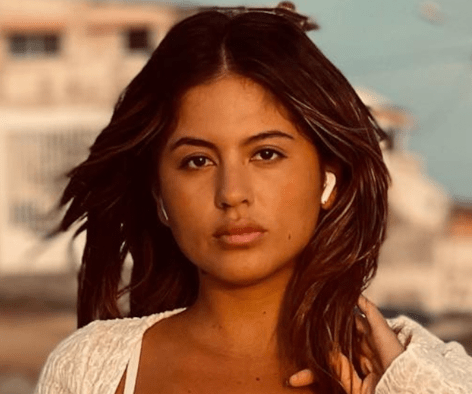 90 Day Fiancé's Evelin Villegas in Bathing Suit is in "Montañita" 