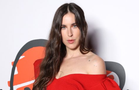Scout Willis in Bathing Suit is “On Vacation”