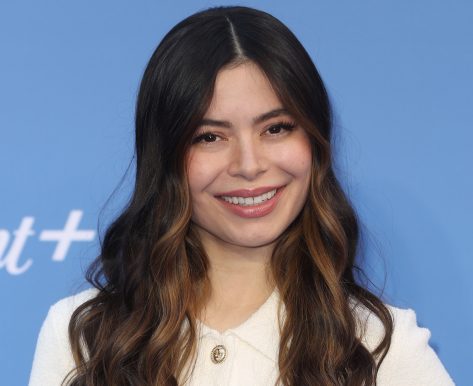 Miranda Cosgrove in Bathing Suit is "The Prettiest"