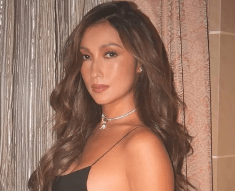 Solenn Heussaff in Bathing Suit is "Playing Around"