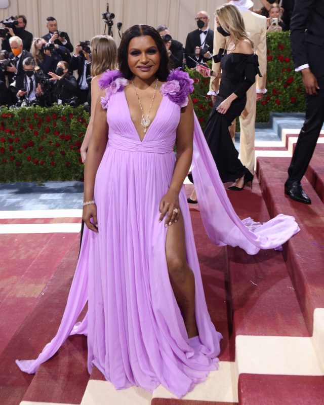 Mindy Kaling continues to show off weight loss in purple dress at White  House