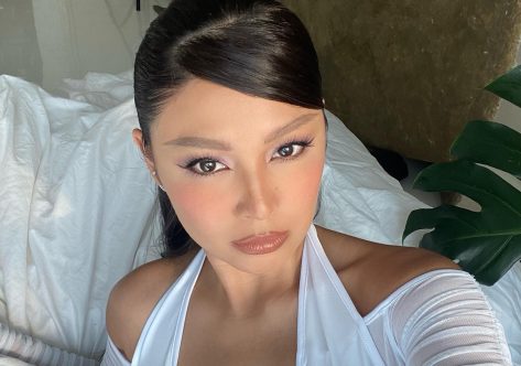 Nadine Lustre in Bathing Suit is “Gorgeous” on a Boat