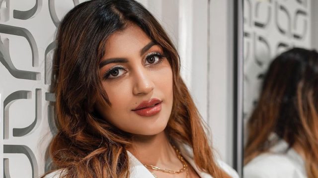 Yashikaaannand crop