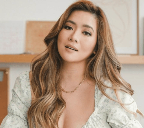 Angeline Quinto in Bathing Suit Says "Summer Never Ends in Miami"