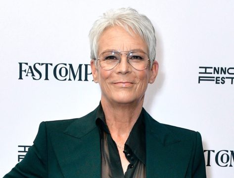 Jamie Lee Curtis in Bathing Suit Shares “Throwback”