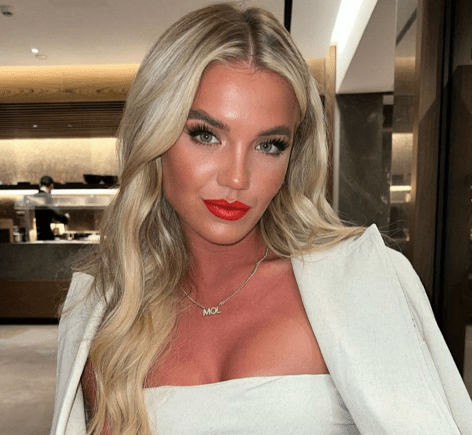 Molly Smith in Bathing Suit is “Not Ready for Summer to be Over”