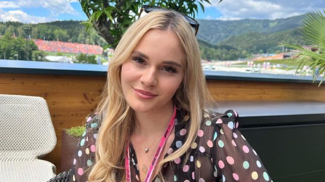 Hollyanna ramsay 1