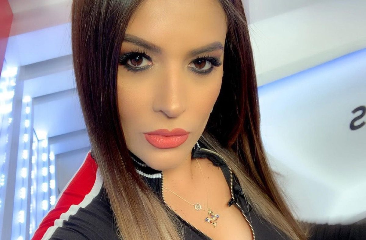 Marisol Padilla in Bathing Suit Steps Into the