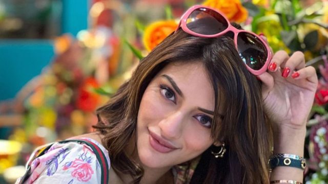Nusrat jahan crop