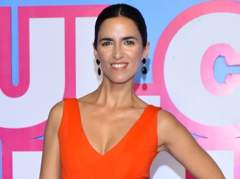 Paz Bascuñan in Bathing Suit Says “Buen Viernes”