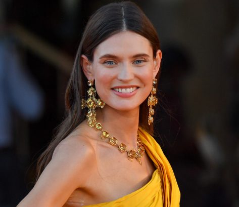 Bianca Balti in Bathing Suit Hits the Beach