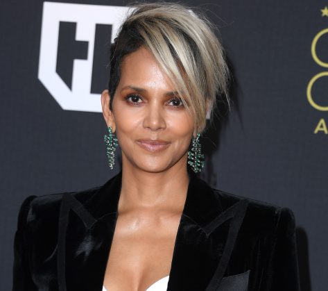 Halle Berry in Bathing Suit "Woke Up and Decided to Believe in Myself"