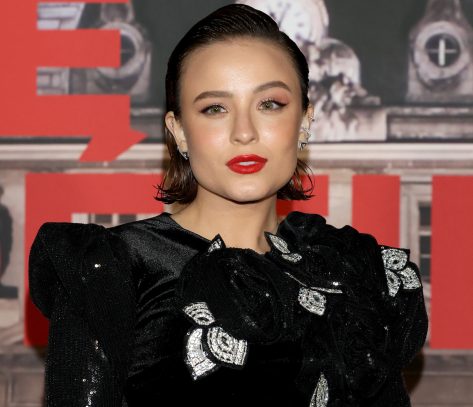 Larissa Manoela in Bathing Suit Says “I’m Warming Up”