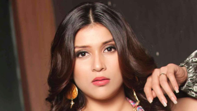 MannaraChopra