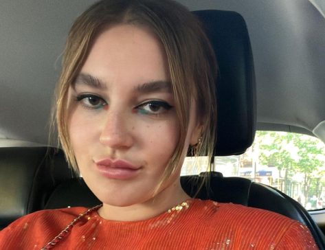 Gracie McGraw in Bathing Suit is “Feeling Glorious”