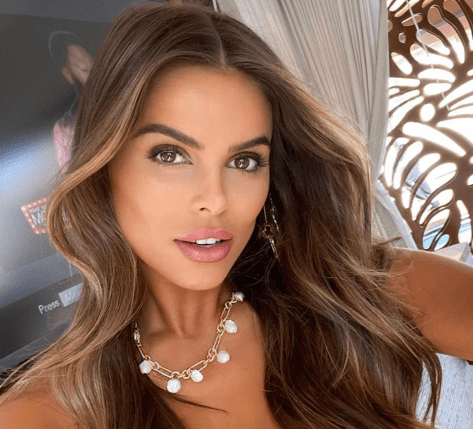 Brooks Nader in Bathing Suit is Filmed By Olivia Culpo