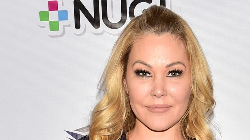 Shanna Moakler In Bathing Suit Shares A Special Selfie — Celebwell 