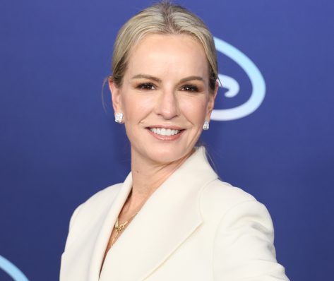 Dr. Jennifer Ashton in Bathing Suit Has “Magical” Honeymoon