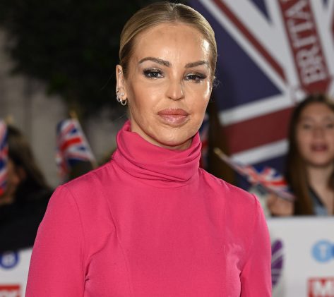 Katie Piper in Bathing Suit Has a “Reset”