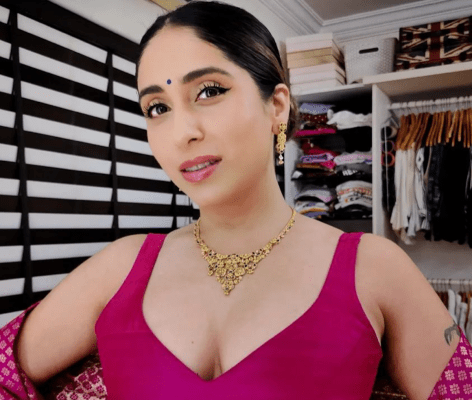 Neha Bhasin in Bathing Suit is “Soaking in the Sun”