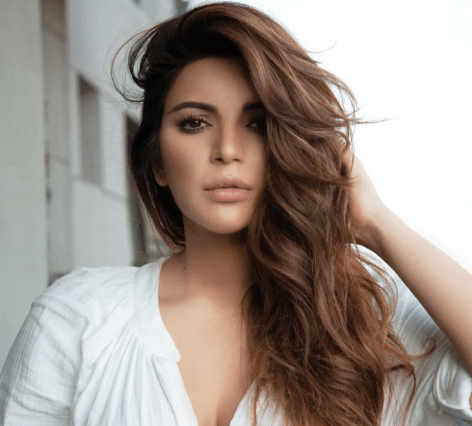 Shama Sikander in Bathing Suit Has "Chill Vibes"