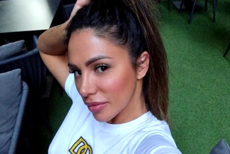 Sandra Afrika in Bathing Suit Shares a Special Selfie
