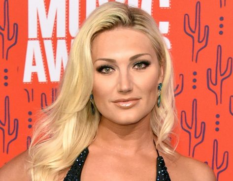 Brooke Hogan in Bathing Suit is “Ready to Start the Christmas Countdown”
