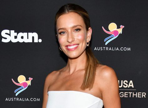 Renee Bargh in Bathing Suit Enjoys “Magic Hour”