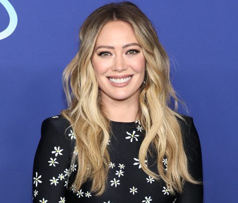 Hilary Duff in Bathing Suit is “Appreciating my Health”