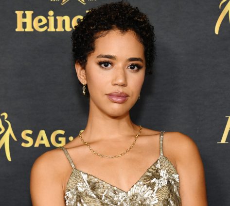 Jasmin Savoy Brown in Bathing Suit is “Missing my People”