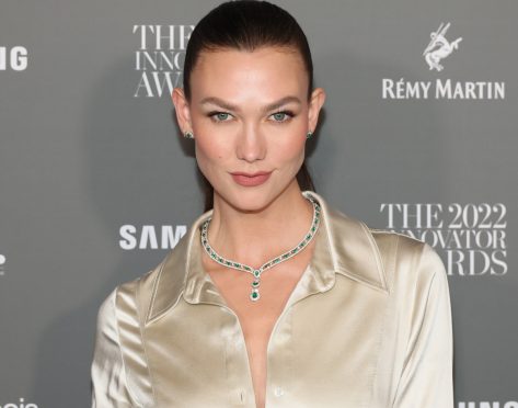 Karlie Kloss in Bathing Suit "Can't Leave the Bathroom Without Taking a Selfie"