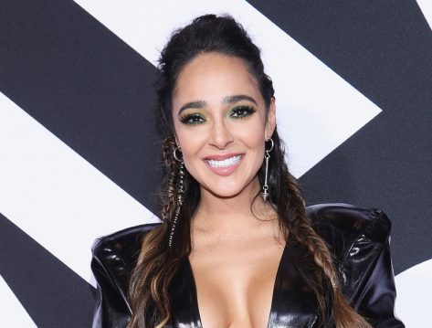 Manelyk González in Bathing Suit is Ready for “This Holiday”