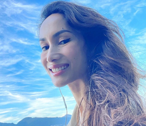 Ina Raymundo in Bathing Suit Says “Be Kind, Be Strong, Be You”