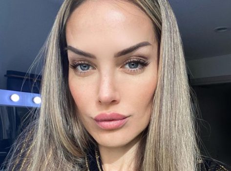 Mercedes Villador in Bathing Suit is “Hermosa” 