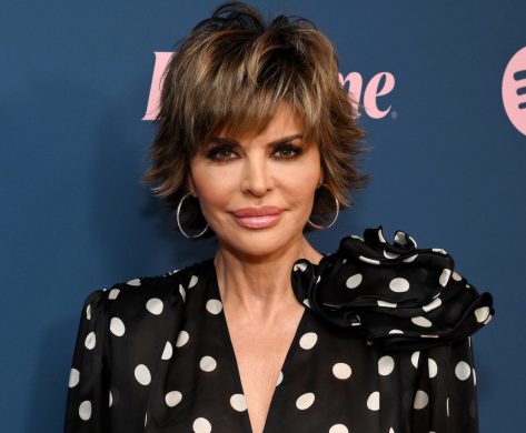 Lisa Rinna in Bathing Suit Says “Hi From France”