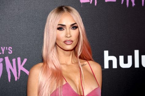 Megan Fox in Bathing Suit is “Currently Seeking a Girlfriend”