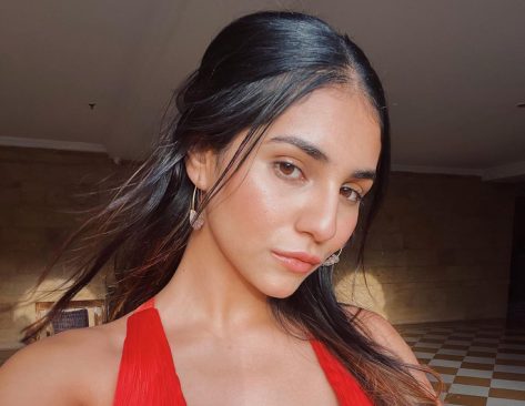 Radhika Seth in Bathing Suit Gets “5 Minutes of Sun”