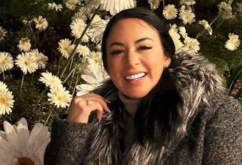 Imaray Ulloa in Bathing Suit Has Her “Summer Clothes”