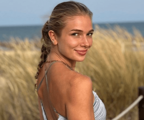 Lola Weippert in Bathing Suit Says “Relax Yourself”