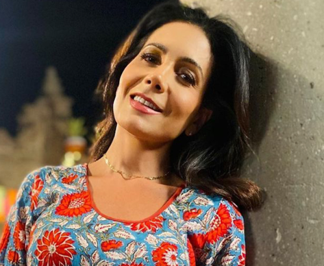 Patricia Manterola in Bathing Suit Has a “Beautiful Start”