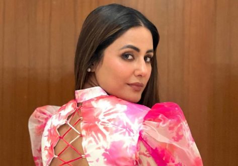 Hina Khan in Bathing Suit Enjoys “Peace & Quiet”