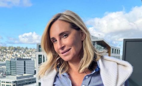Sonja Morgan in Bathing Suit is “Feeling Sassy”