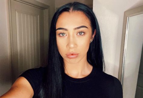 Indi Hartwell in Bathing Suit is “Gorgeous”