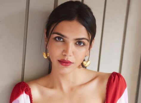 Shriya Pilgaonkar in Bathing Suit Enjoys “The Sky Today”