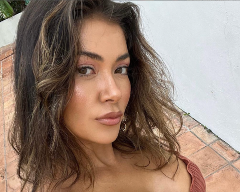 Arianny Celeste in Bathing Suit Says “Take Me Back”