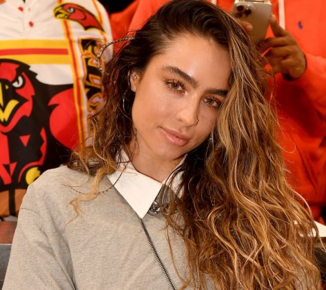 Sommer Ray in Bathing Suit is a “Beauty”