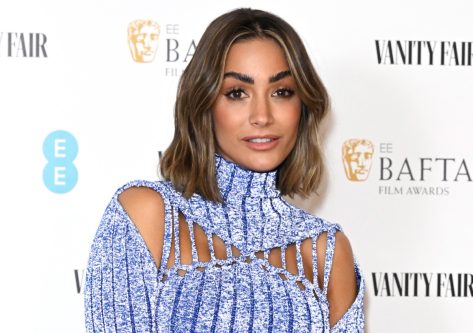 Frankie Bridge in Bathing Suit is “Getting in That Last Bit of Sun”