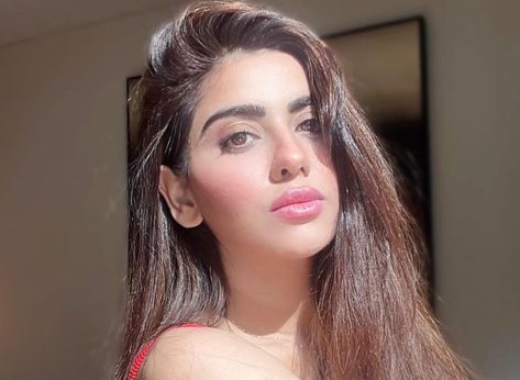 Hritiqa Chheber in Bathing Suit is “Growing With the Flow”