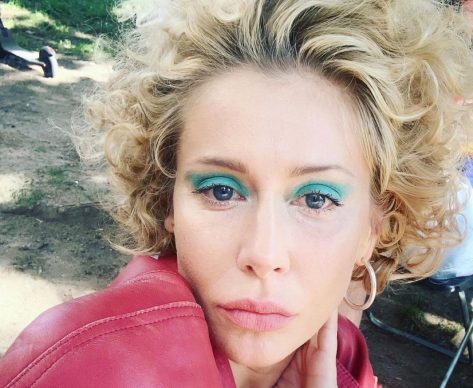 Kasia Warnke in Bathing Suit Shares a Special Selfie